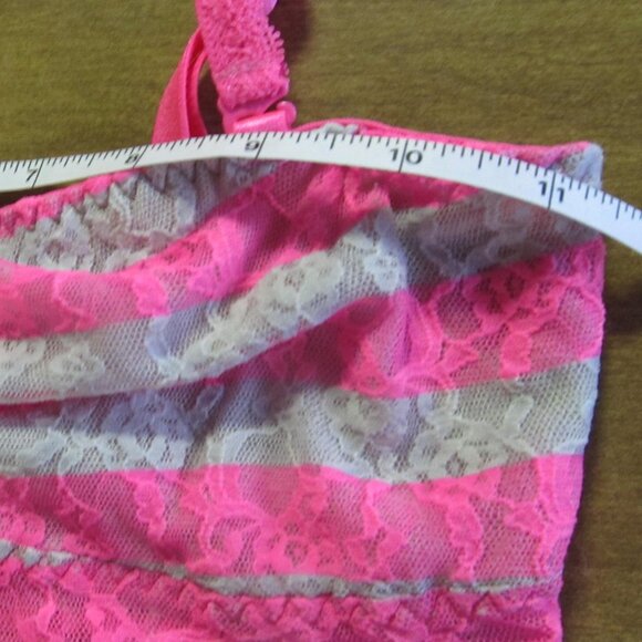 Victorias Secret Pink And Grey Lacey Bralette sz M - Picture 4 of 4